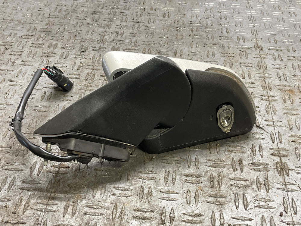2015-17 Ford Mustang GT Driver LH Mirror- Paint Code UX 312