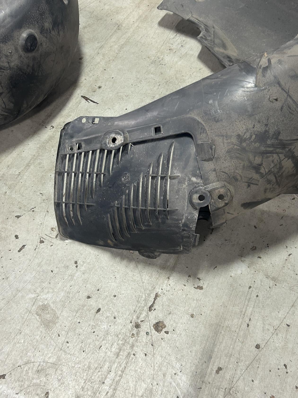 2003-09 Mercedes E Class AMG Wheel Wells 188