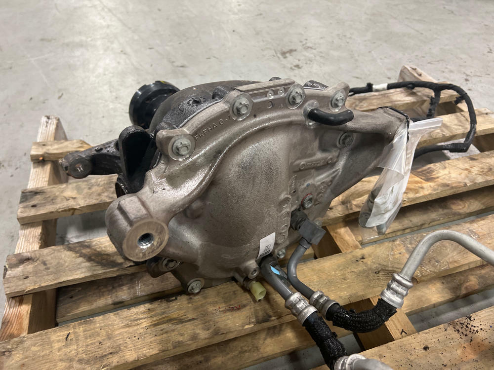 2020-22 Ford Mustang Shelby GT500 Differential w/ Oil Cooler 23k Miels