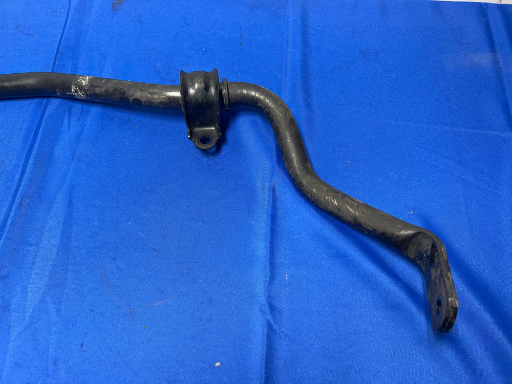 201523 Ford Mustang Sway Bar & Brackets 165 Blu Auto Parts