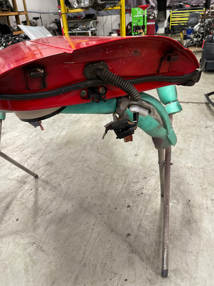 2005-06 Pontiac GTO RH Passenger Door Complete 159