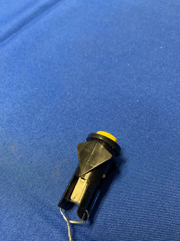 199904 Ford Mustang GT Trunk Release Switch 171 Blu Auto Parts