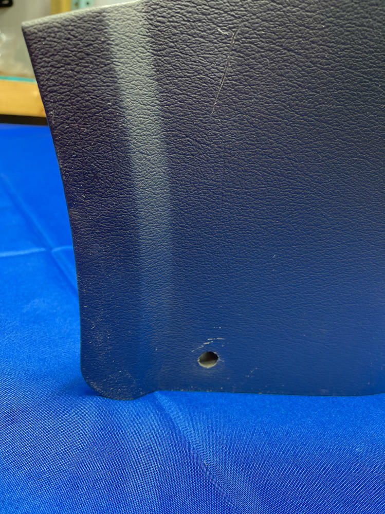 1999-04 Ford Mustang GT 4.6 V8 Passenger RH Dark Charcoal Kick Panel 177