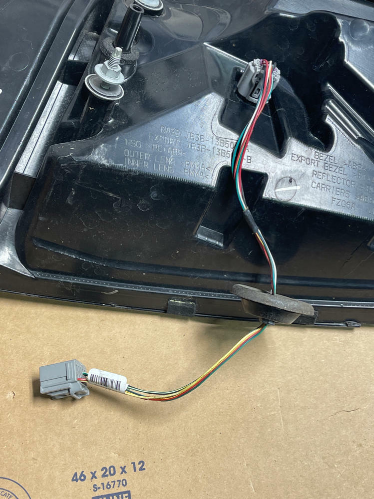 2018-23 Ford Mustang GT Driver LH Tail Light 206