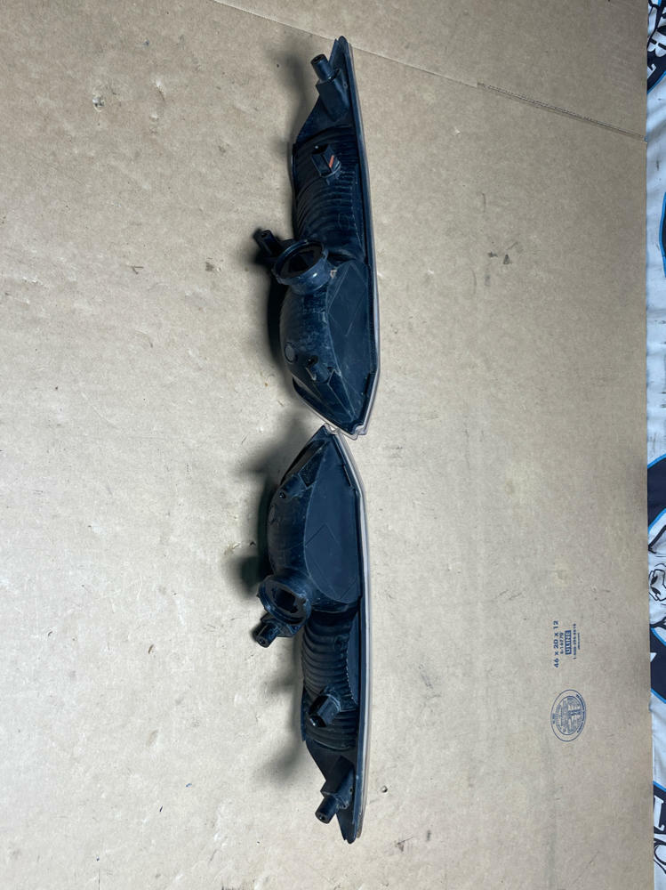 2015-17 Ford Mustang Turn Signal Housings Pair 198
