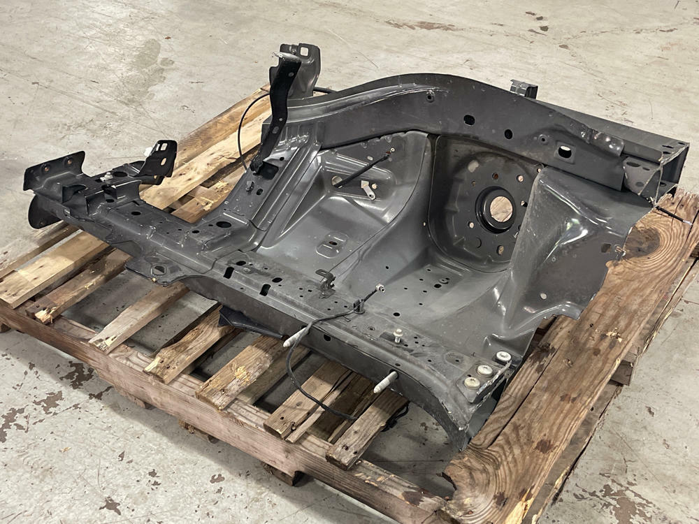 2018-23 Ford Mustang GT LH Strut Tower Clip, Paint Code- G1 BA