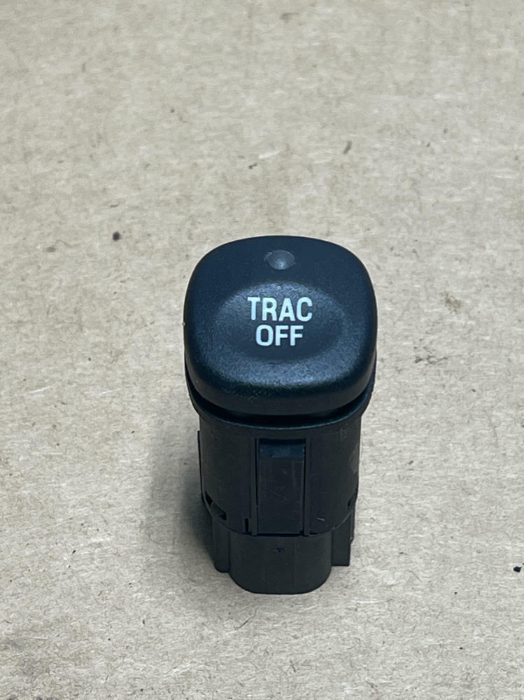 2011 MUSTANG GT TRACTION CONTROL ,HAZARD,TRUNK SWITCH OEM #590 2011 MUSTANG GT TRACTION CONTROL ,HAZARD,TRUNK SWITCH OEM #590