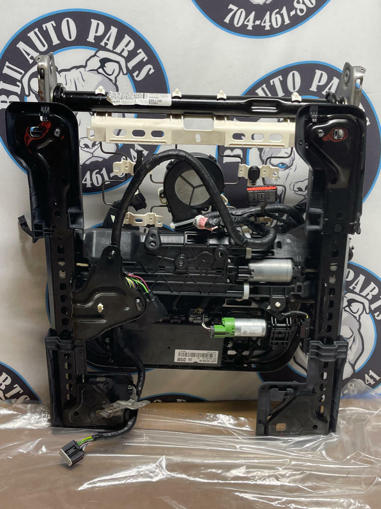 2015-23 Ford Mustang Driver Seat Track Power 212