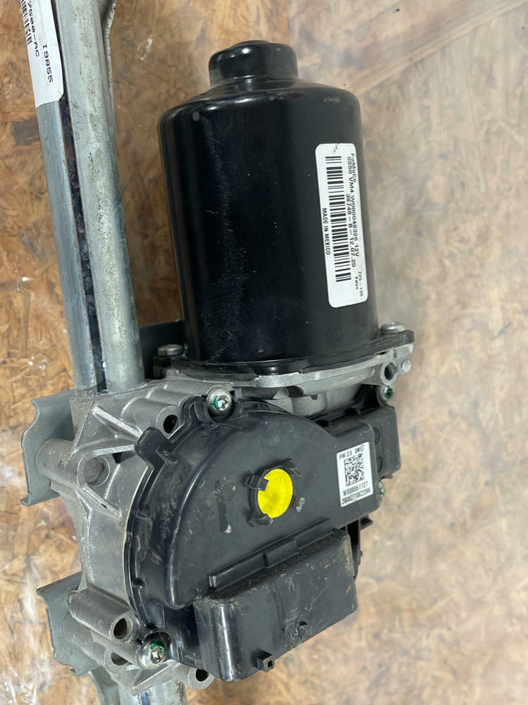 2015-23 Ford Mustang GT S550 5.0 Wiper Motor Assembly 216