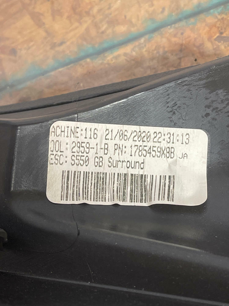 2018-23 Ford Mustang GT 5.0 Eco Boost Glove Box 223
