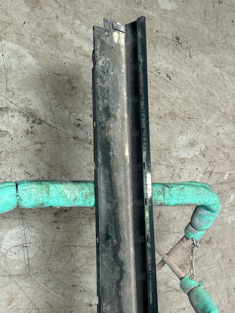 2001 Ford Mustang Bullitt RH Side Skirt/Rocker Panel (Code PY)- 51k Miles 257