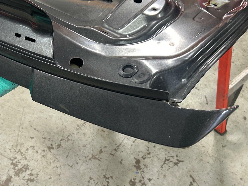 2015-23 Ford Mustang GT Roush Stage 2 Decklid- Code J7, Missing Filler Panel 261