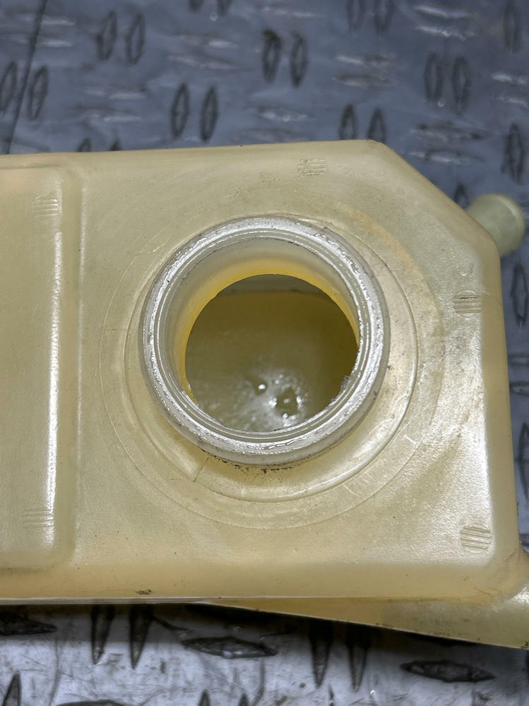 2003-04 Ford Mustang SVT Cobra OEM Supercharger Coolant Reservoir Tank 286