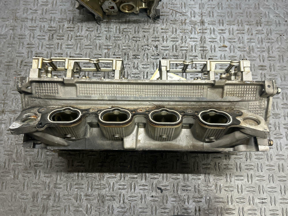 2003-04 Ford Mustang SVT Cobra Passenger RH 4-Thread "AG" Cylinder Head 295