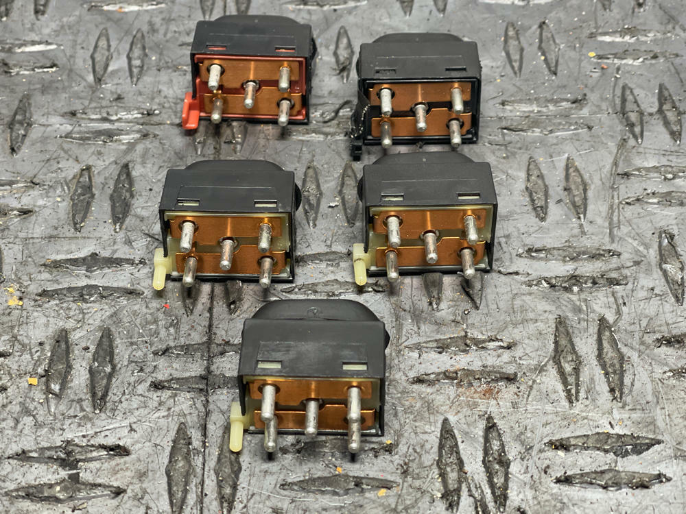 2003-04 Ford Mustang SVT Cobra Coupe Door Switches 36k Miles 305
