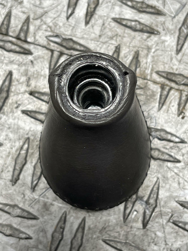 2003-04 Ford Mustang SVT Cobra Shift Knob 36K Miles 305