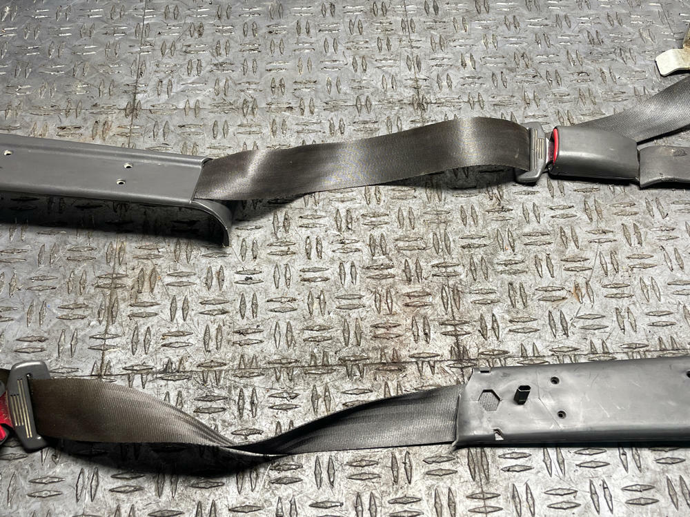 2003-04 Ford Mustang SVT Cobra Rear Seat Belt Pair- CONVERTIBLE 314