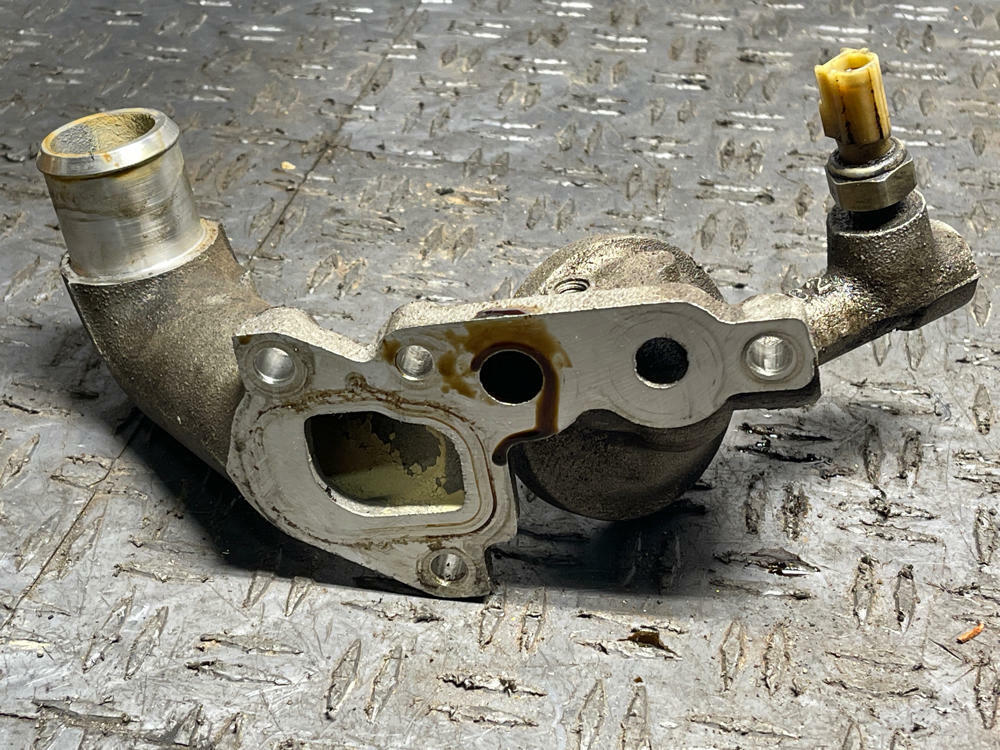 1999-04 Ford Mustang GT Bullitt OEM Oil Filter Housing- Low Miles 306