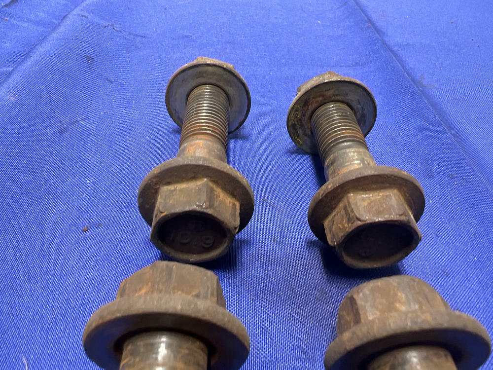 199904 Ford Mustang Front Shock Mounting Hardware Factory 128 Blu