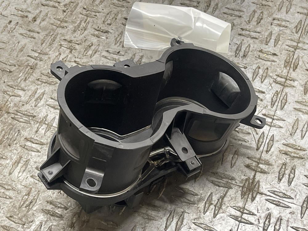 2015-17 Ford Mustang GT OEM Illuminated Cup Holder Set 312