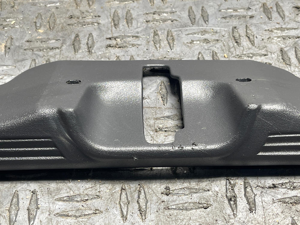 2003-04 Ford Mustang Mach One Trunk Latch Cover 19k Miles 296