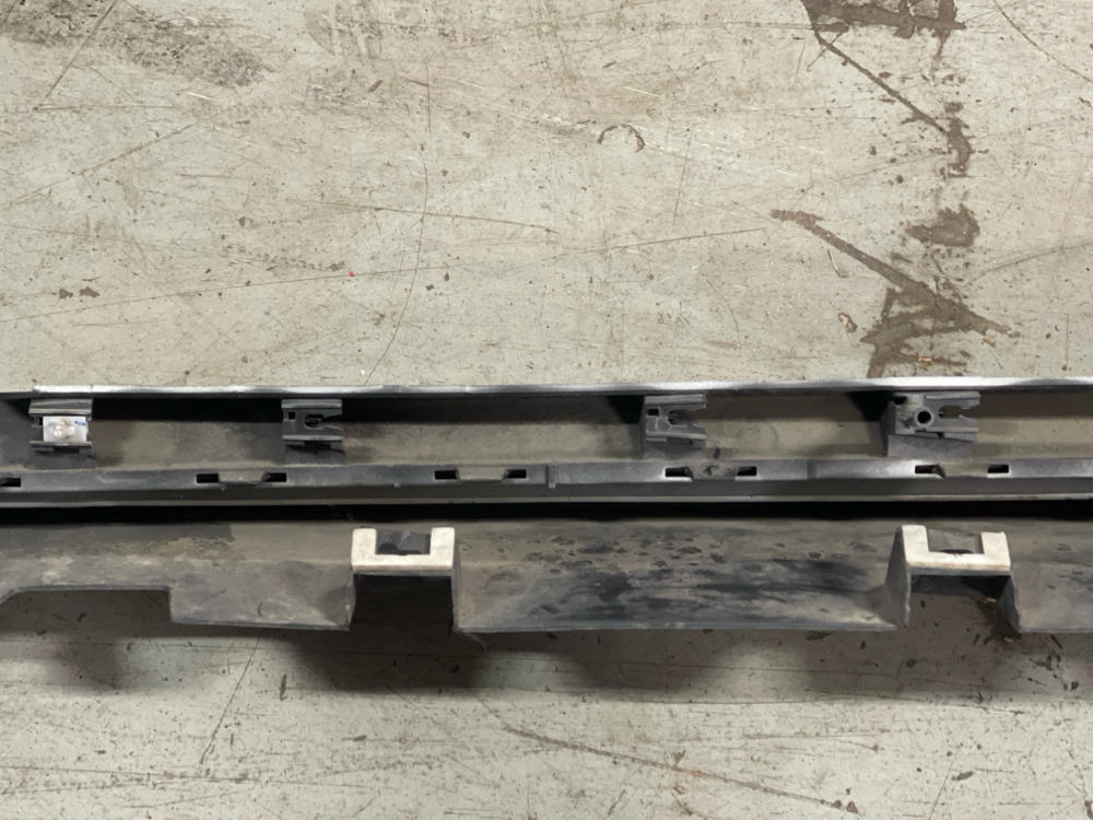 2015-17 Ford Mustang GT Passenger RH Side Skirt- Paint Code UX 312