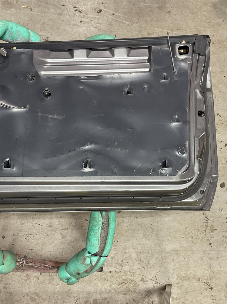 2003-04 Ford Mustang Mach One Passenger RH Door Paint Code CX 19k Miles 296