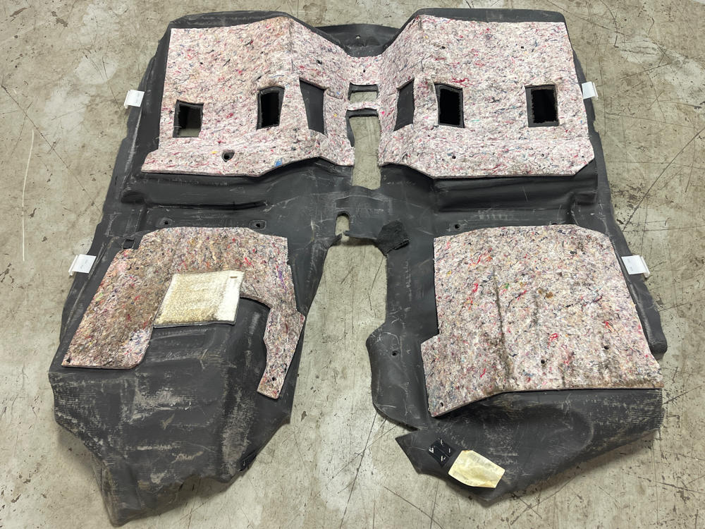 2003-04 Ford Mustang Mach One OEM Dark Charcoal Carpet 19k Miles 296