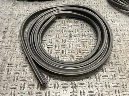 1987-93 Ford Mustang Weather Stripping Set 117k Miles 289