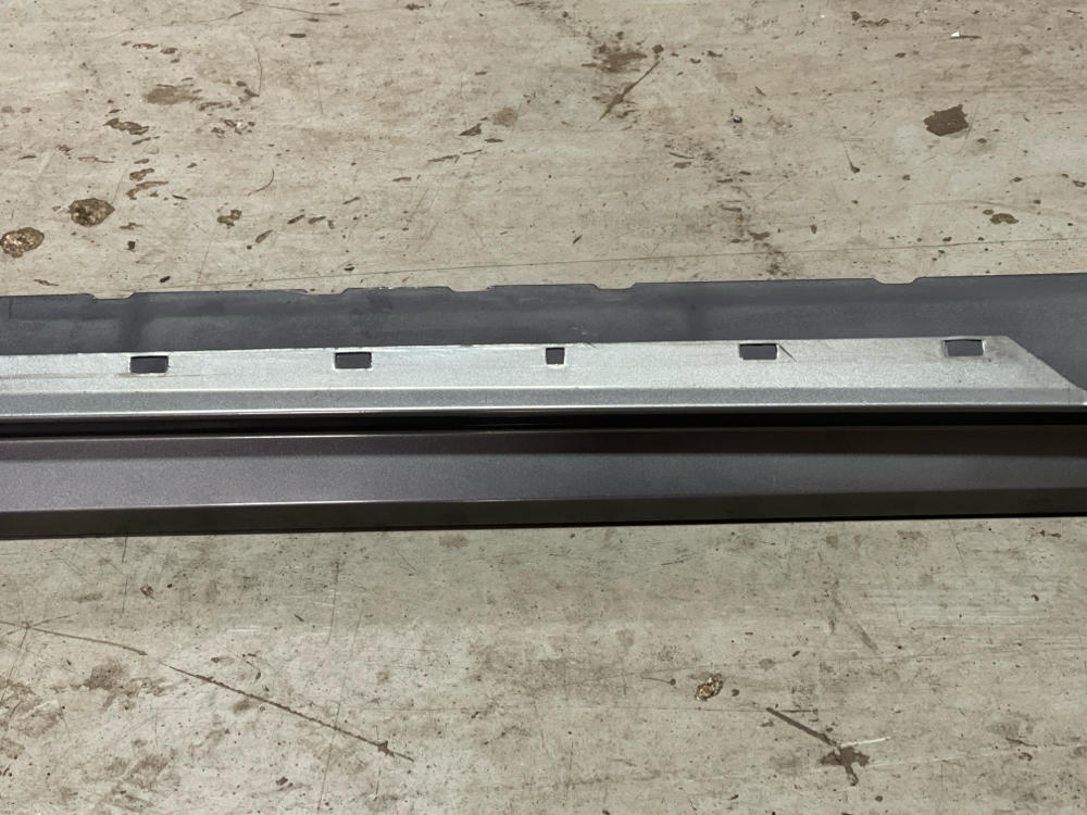 2003-04 Ford Mustang Mach One LH Driver Side Skirt 19k Miles DSG Paint Code CX