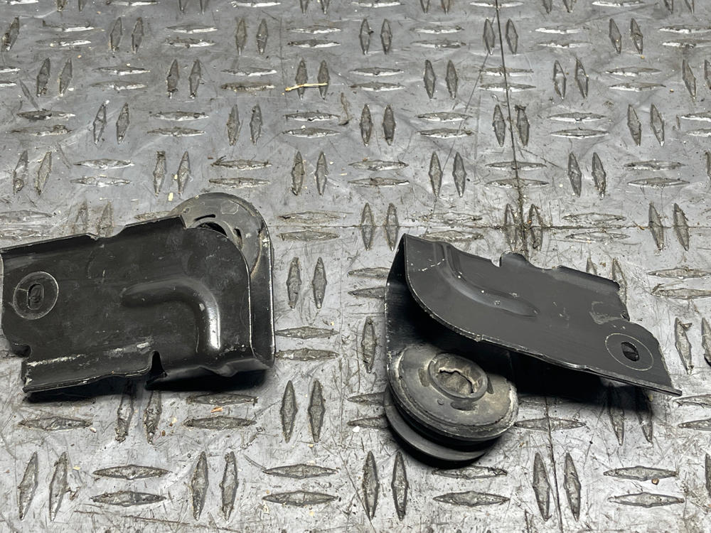 2003-04 Ford Mustang Mach One OEM Upper Radiator Brackets Pair 19k Miles 296