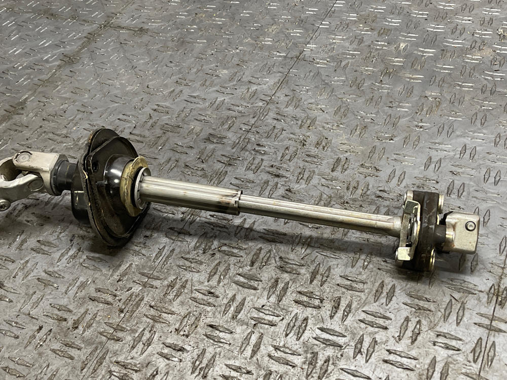 2015-17 Ford Mustang GT OEM Steering Shaft 312