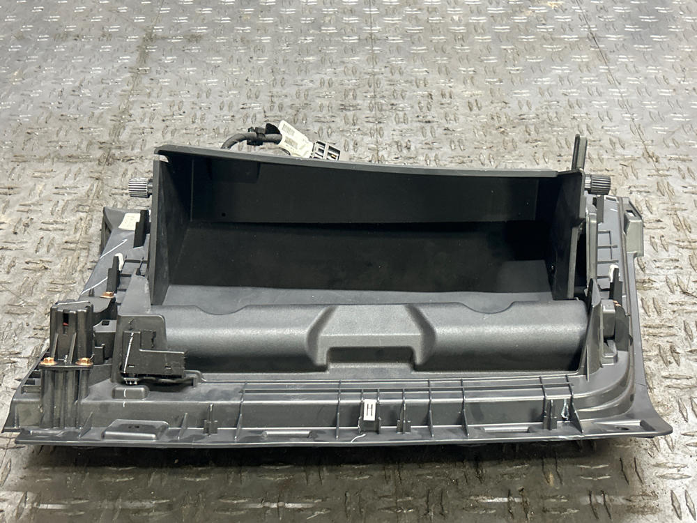 2015-17 Ford Mustang GT Passenger GloveBox (FR3B-63060T10-AU3ZHE) 312