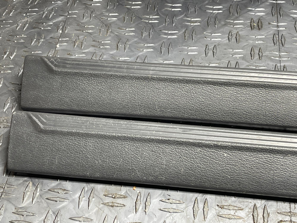 1999-04 Ford Mustang Roush GT Door Sills Pair- Dark Charcoal 293