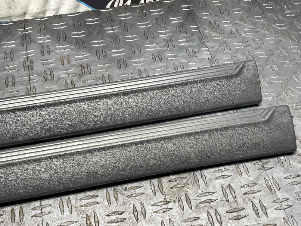 1999-04 Ford Mustang Roush GT Door Sills Pair- Dark Charcoal 293