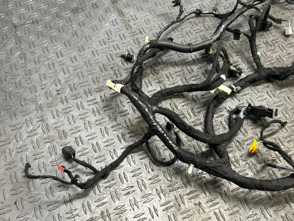 2015-17 Ford Mustang GT Premium Dash Harness (FR3T-14401-FD) 312