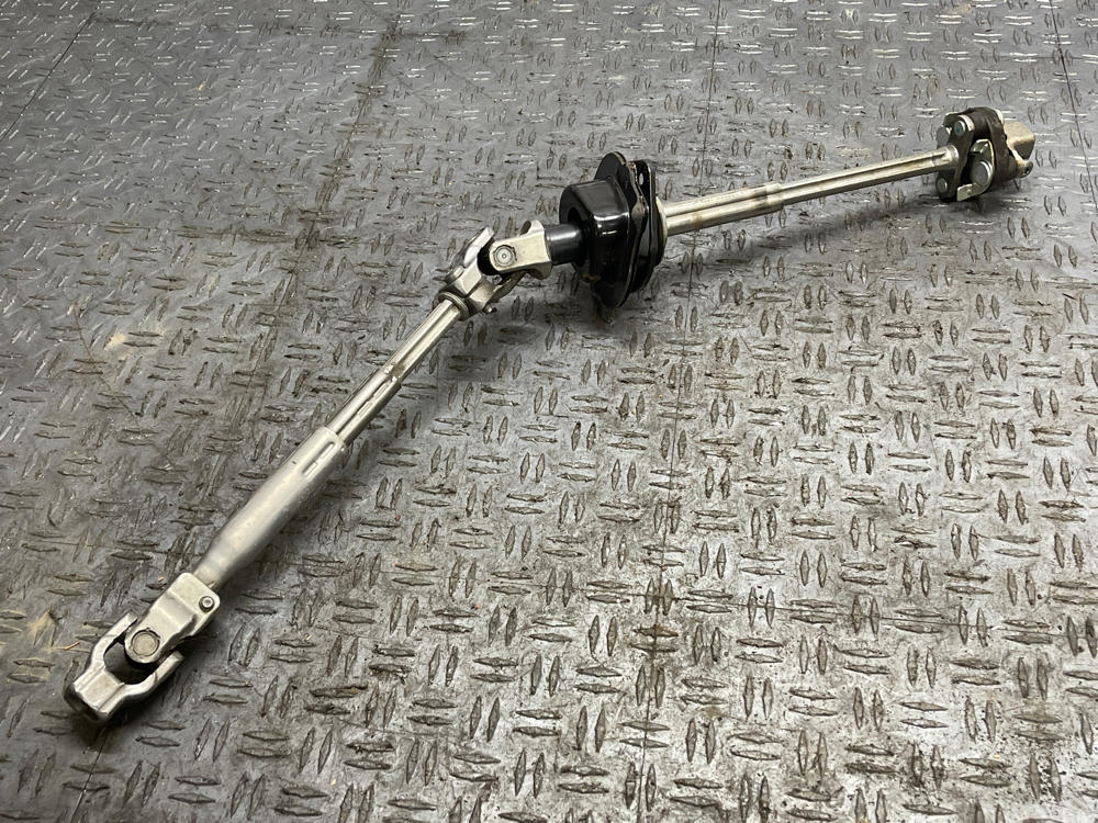 2015-17 Ford Mustang GT OEM Steering Shaft 312