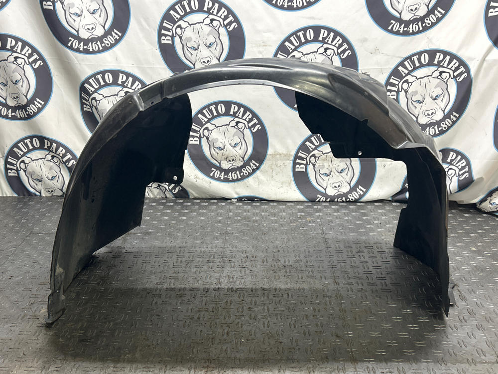 2015-17 Ford Mustang GT OEM Pass. Front RH Wheel Well- NON PERFORMANCE PACK 312