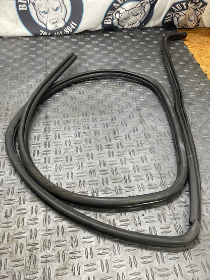 1987-93 Ford Mustang Weather Stripping Set 117k Miles 289