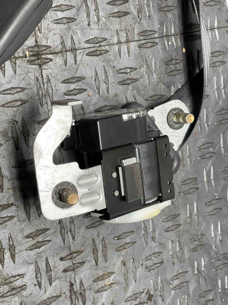 2003-04 Ford Mustang Mach One Driver Rear LH Belt- FOR COUPE 19k Miles 296