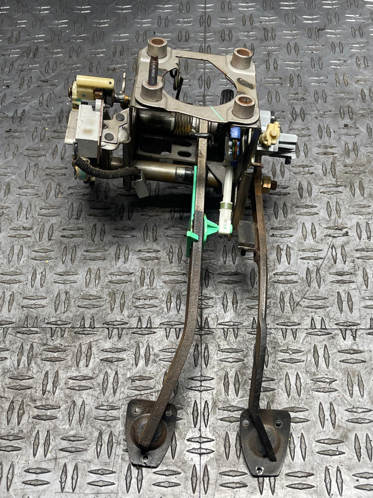 1999-04 Ford Mustang Roush Pedal Assembly 5 6 Speed 293