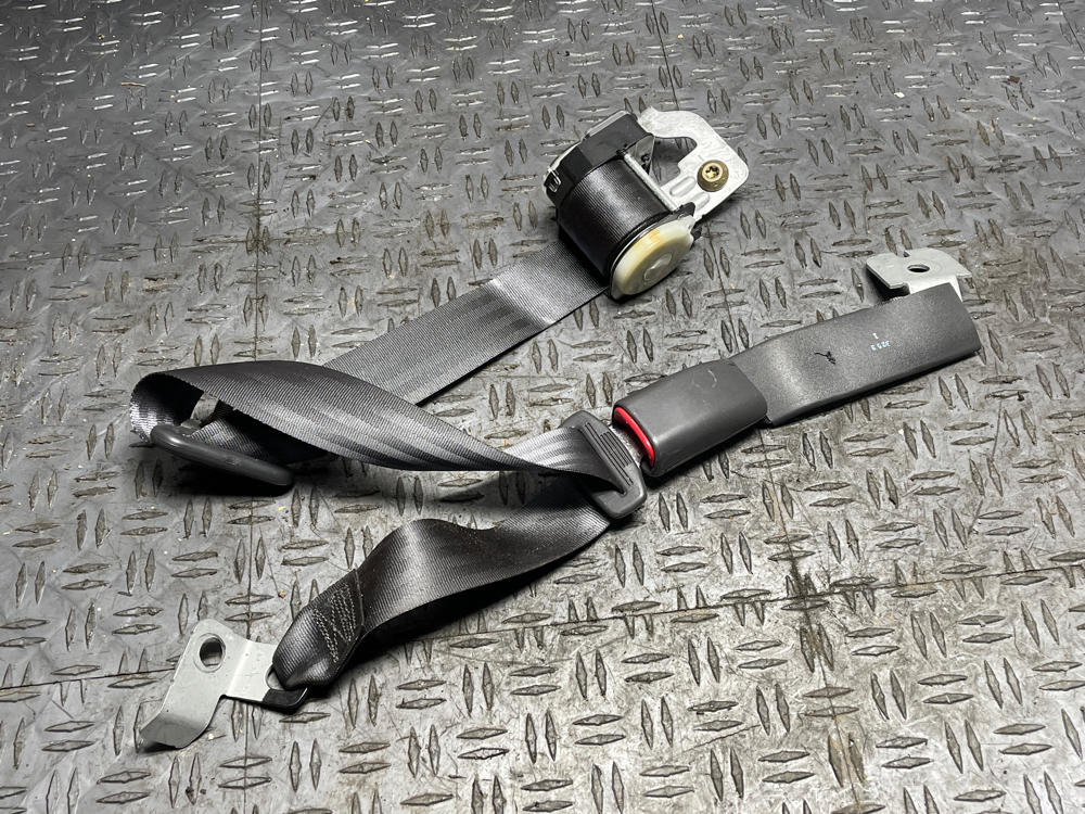 2003-04 Ford Mustang Mach One Driver Rear LH Belt- FOR COUPE 19k Miles 296