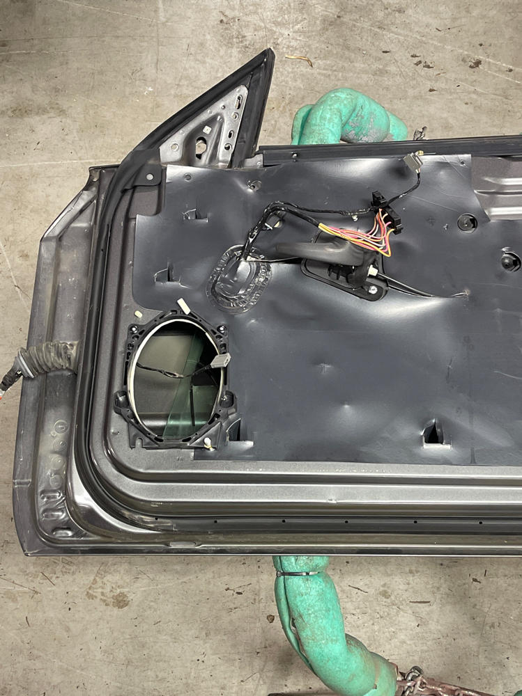 2003-04 Ford Mustang Mach One Passenger RH Door Paint Code CX 19k Miles 296