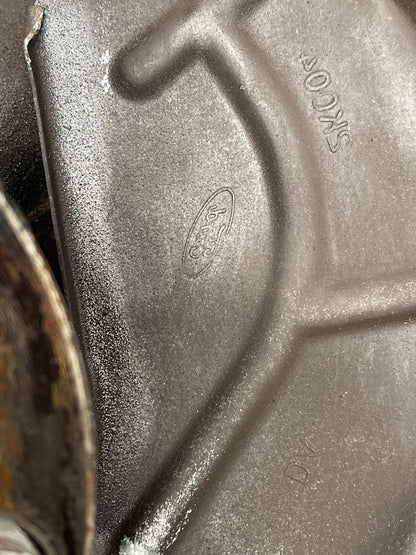 2003-04 Ford Mustang Mach One Passenger Front RH Spindle 19k Miles 296