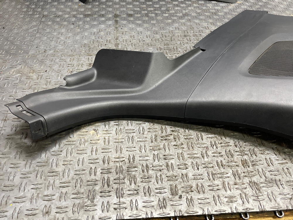 2015-17 Ford Mustang GT OEM Interior LH/RH Vert Qrtr Panel Trim Pair 312