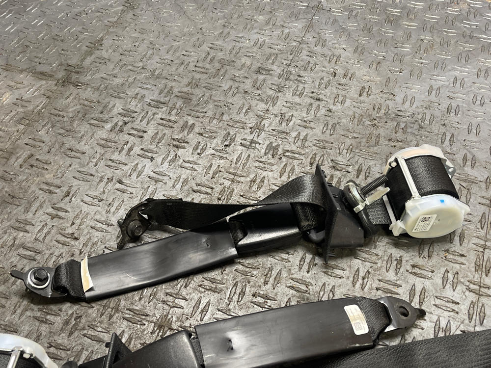 2015-17 Ford Mustang GT OEM Rear Seat Belt Pair- FOR CONVERTIBLE 312