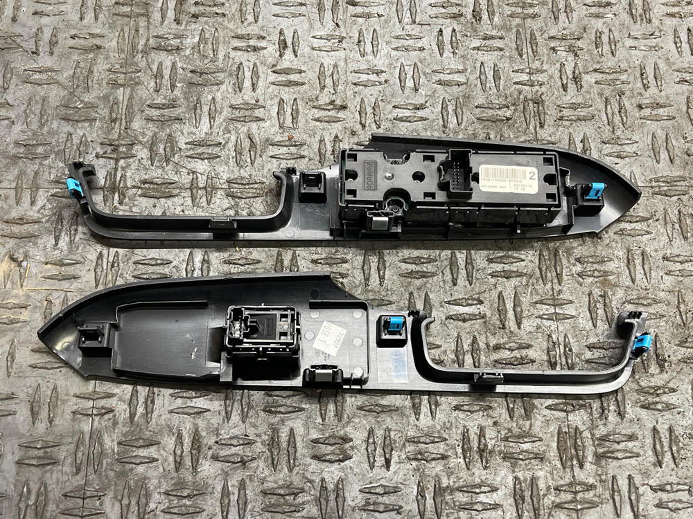 2015-17 Ford Mustang GT Window Control Swithch Panels- CONVERTIBLE ONLY 312