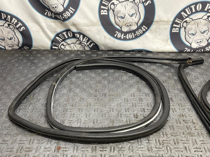 1987-93 Ford Mustang Weather Stripping Set 117k Miles 289