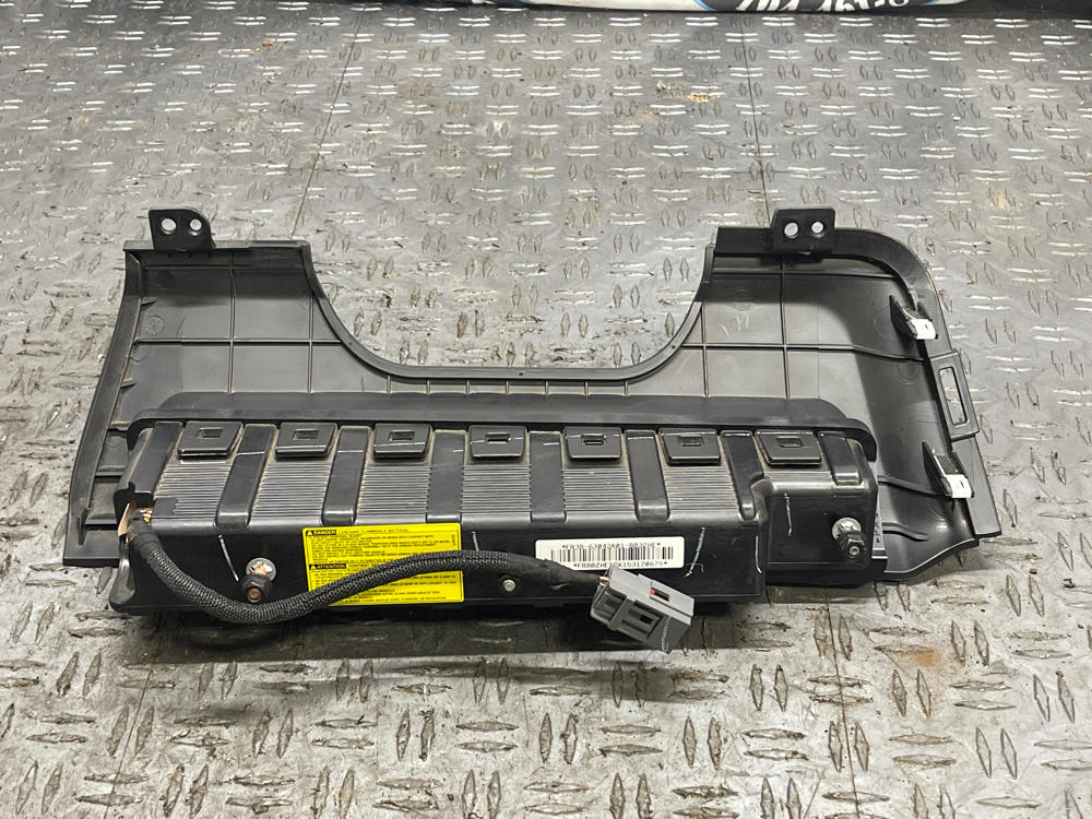 2015-17 Ford Mustang GT Knee Panel Trim (FR3B-63042A01-BB3ZHE) 312