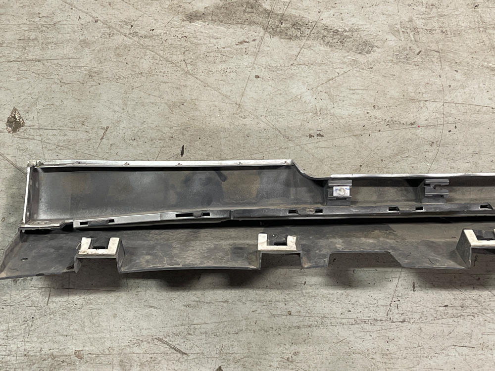 2015-17 Ford Mustang GT Passenger RH Side Skirt- Paint Code UX 312